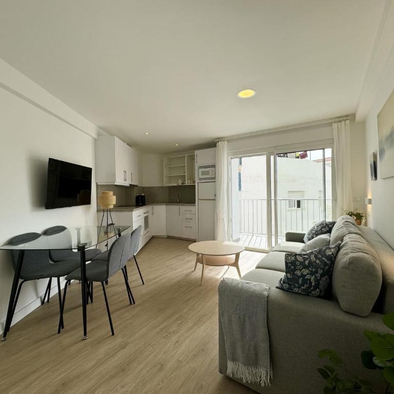 Apartment in the Center of Nerja - Apartamento de 2 dormitorios - 1