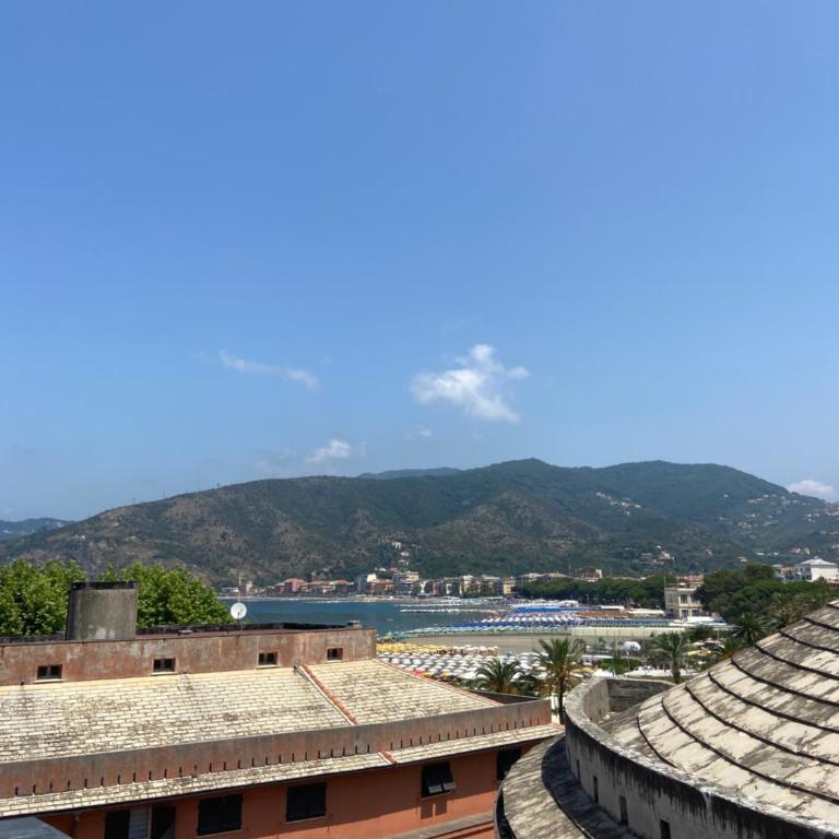 Casa Vico ai due Mari, Centro storico a soli 160metri dalla Baia del Silenzio - Two-Bedroom Apartment - 21
