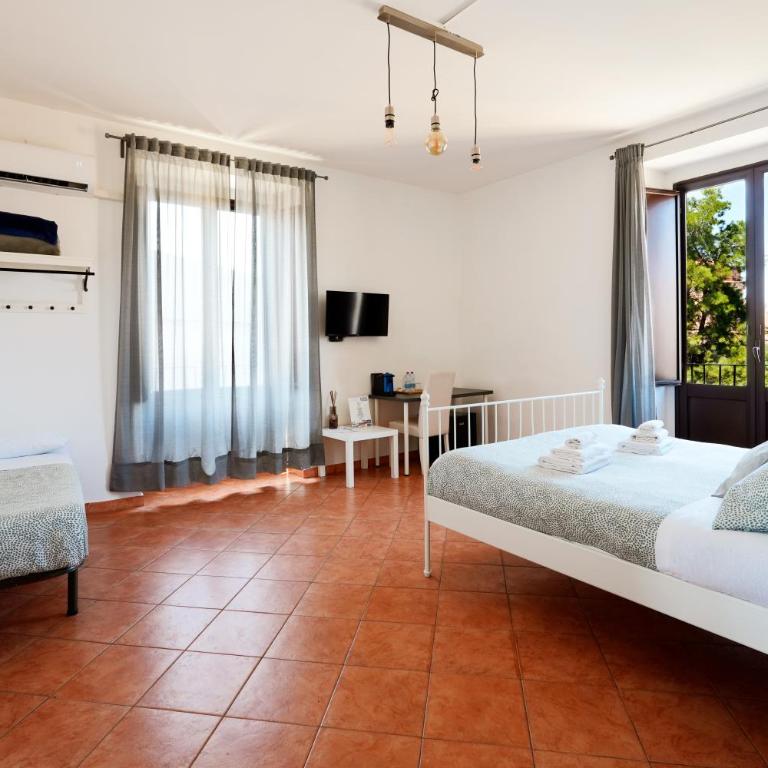 Palazzo Currò - Triple Room with View - 6