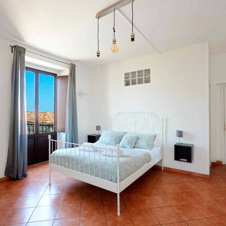 Palazzo Currò - Triple Room with View - 2