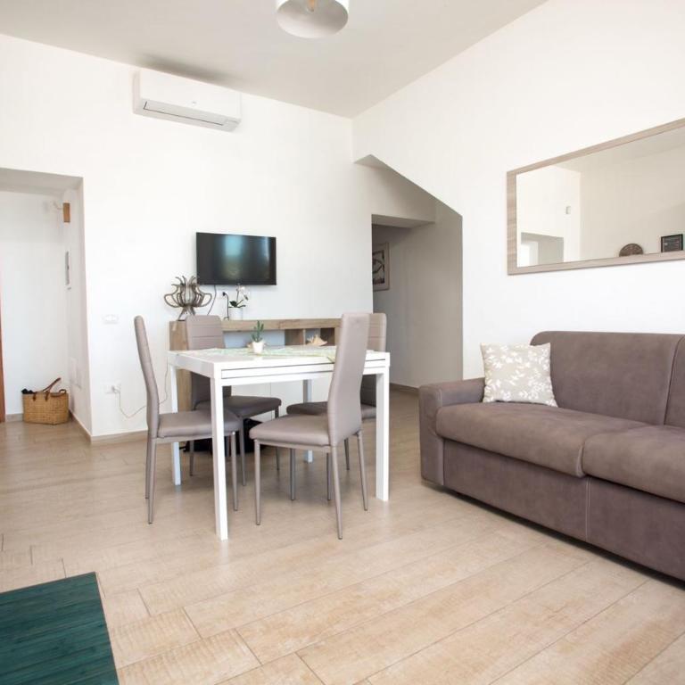 Casa Miramar e Casa Solemar - One-Bedroom Family Apartment - 6