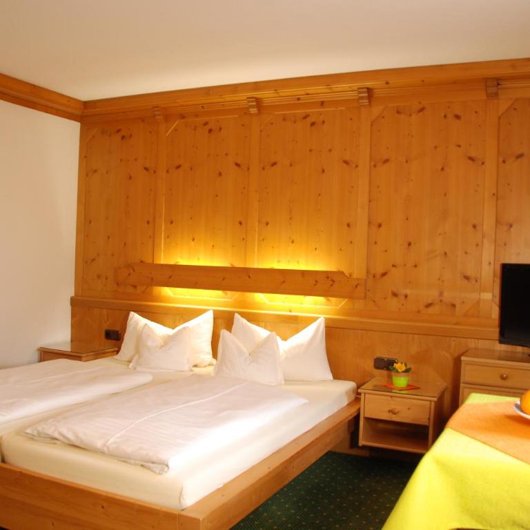 Gästehaus Hofacker - Apartment mit Aussicht und Balkon - 6