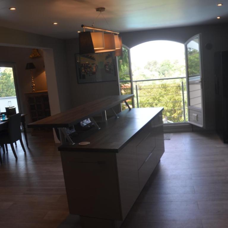 Belle maison avec piscine dans les hauteurs à Saint Raphael - Villa Deluxe - 24