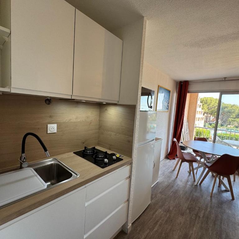 Oasis 34 - One-Bedroom Apartment - 2