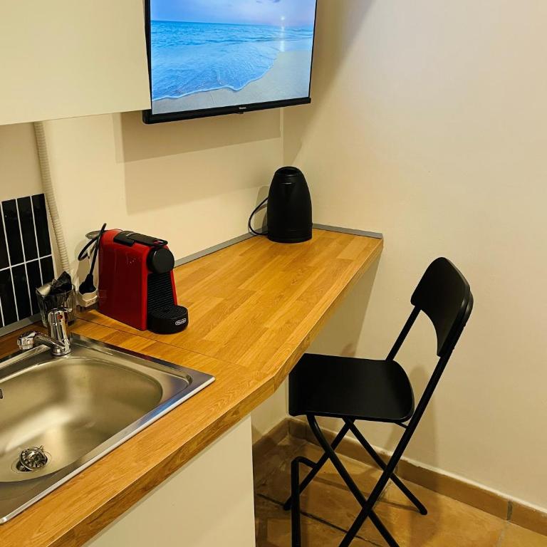 Casa Amicitia Piazza di Spagna - Appartamento con 1 Camera da Letto - 11