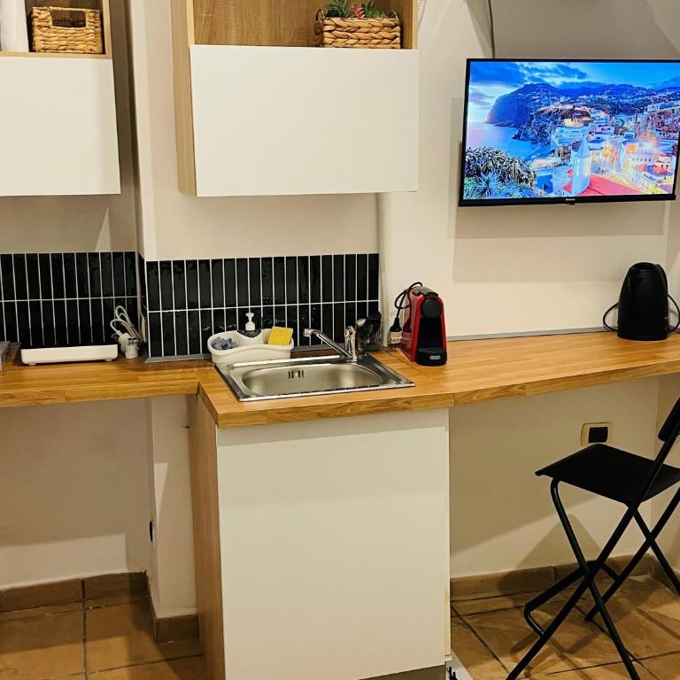 Casa Amicitia Piazza di Spagna - Appartamento con 1 Camera da Letto - 15