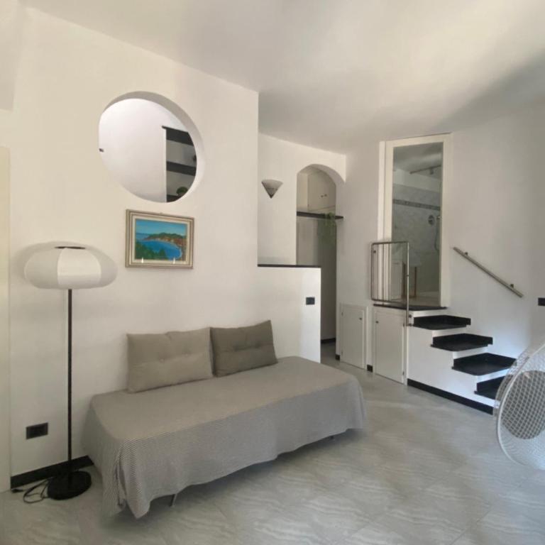 Casa Vico ai due Mari, Centro storico a soli 160metri dalla Baia del Silenzio - Two-Bedroom Apartment - 10
