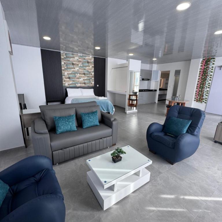 Sky Suite - One-Bedroom Apartment - 7