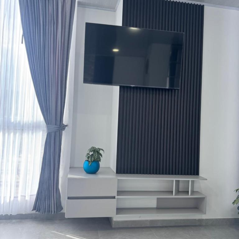 Sky Suite - One-Bedroom Apartment - 17