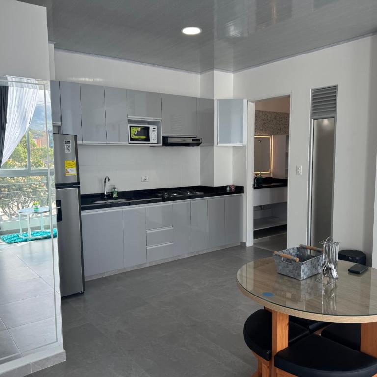 Sky Suite - One-Bedroom Apartment - 31
