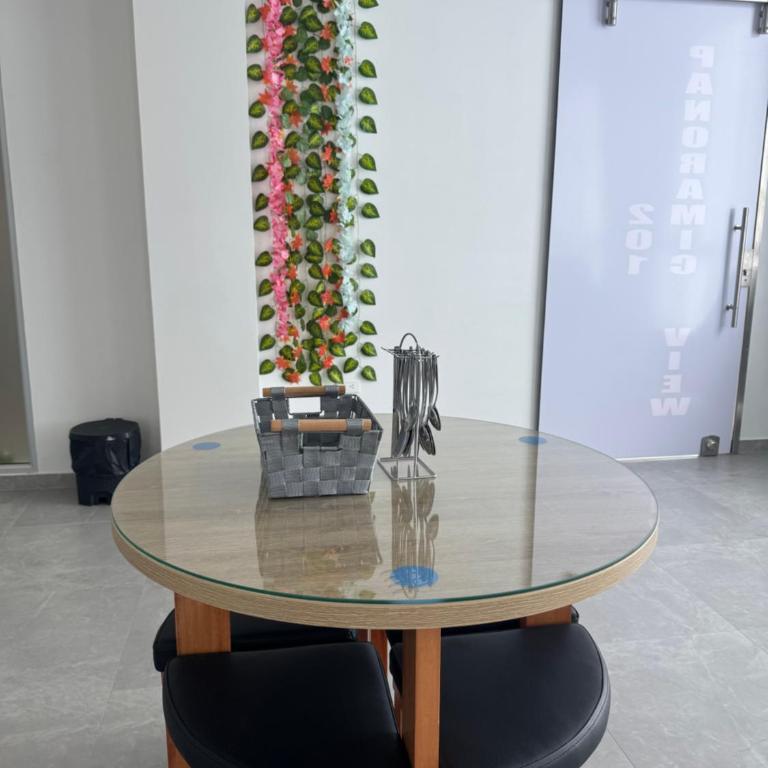 Sky Suite - One-Bedroom Apartment - 36