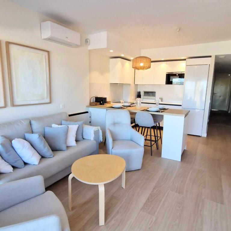 Boutelou playa con vistas al mar - Apartamento de 1 dormitorio - 2