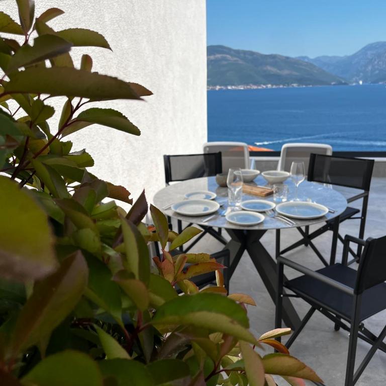 The Cube Luxury Experience, Boka Bay View, Tivat Kotor Bay, Duplex Pool & Terrace - Superior Villa - 26