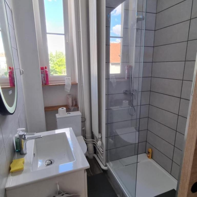 Appartement T5 rénové centre ville - Apartment mit 3 Schlafzimmern - 18