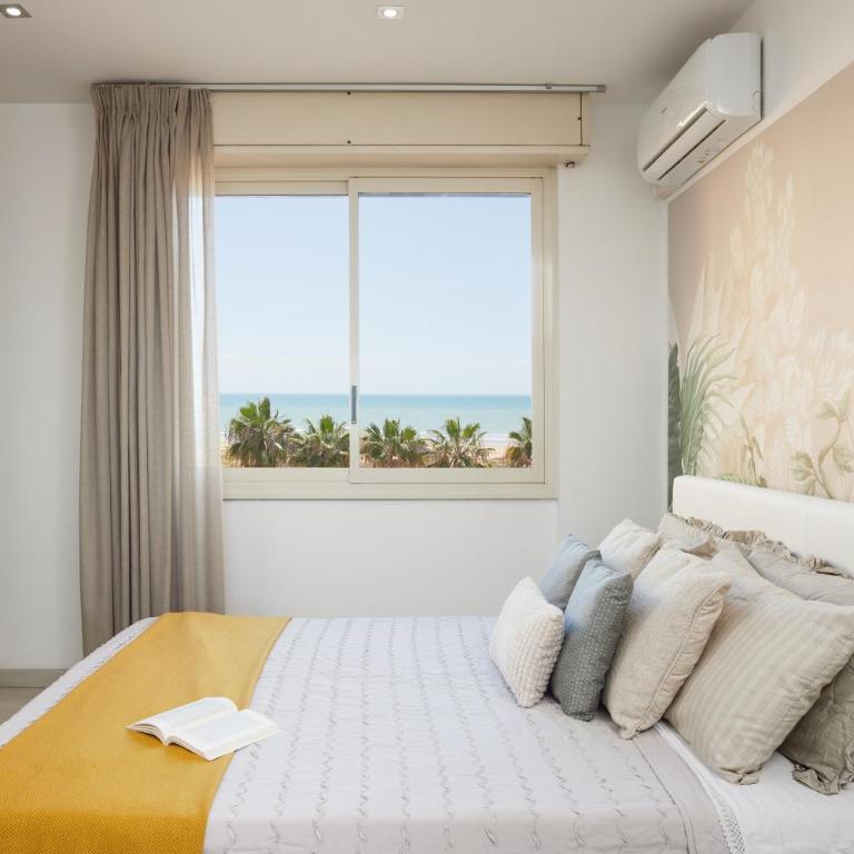 LunaNera Suite - Sea View beach at 20 mt - Three-Bedroom Superior Apartment - 2