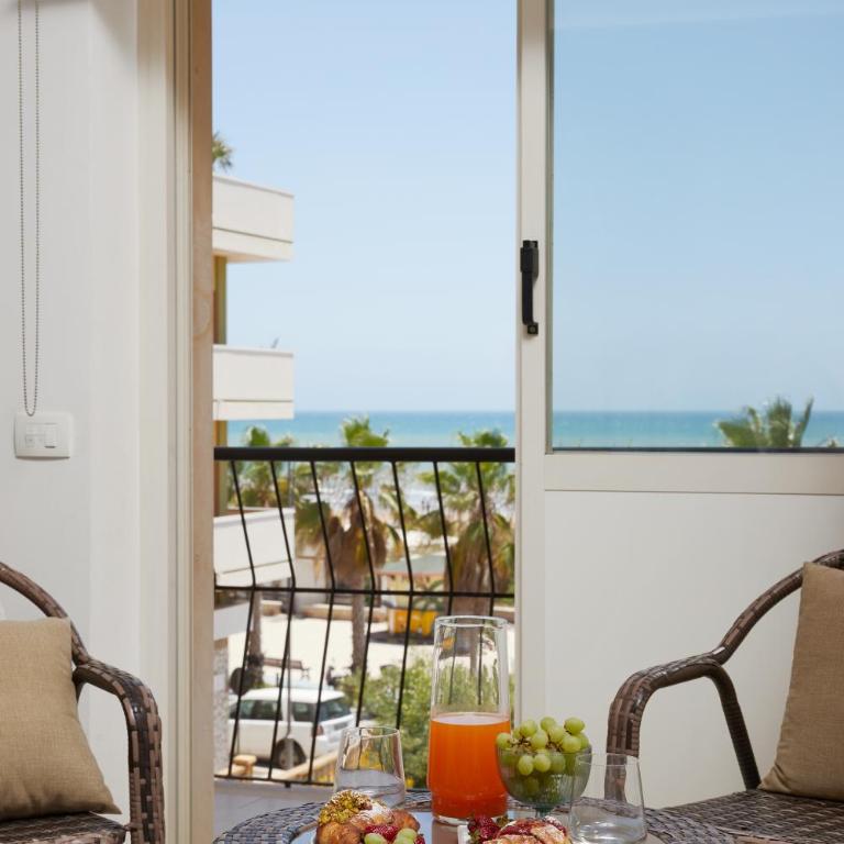 LunaNera Suite - Sea View beach at 20 mt - Three-Bedroom Superior Apartment - 3