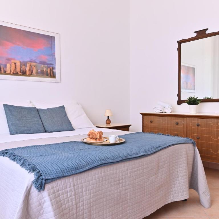 IzzHome TriHappy - Appartamento con 2 Camere da Letto - 2