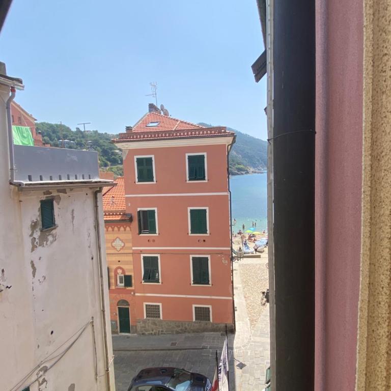 Casa Vico ai due Mari, Centro storico a soli 160metri dalla Baia del Silenzio - Two-Bedroom Apartment - 4