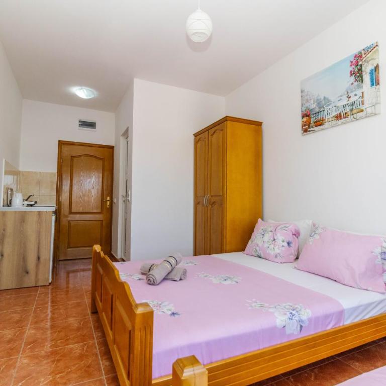 Apartments Asl - Studio with Balcony - 3