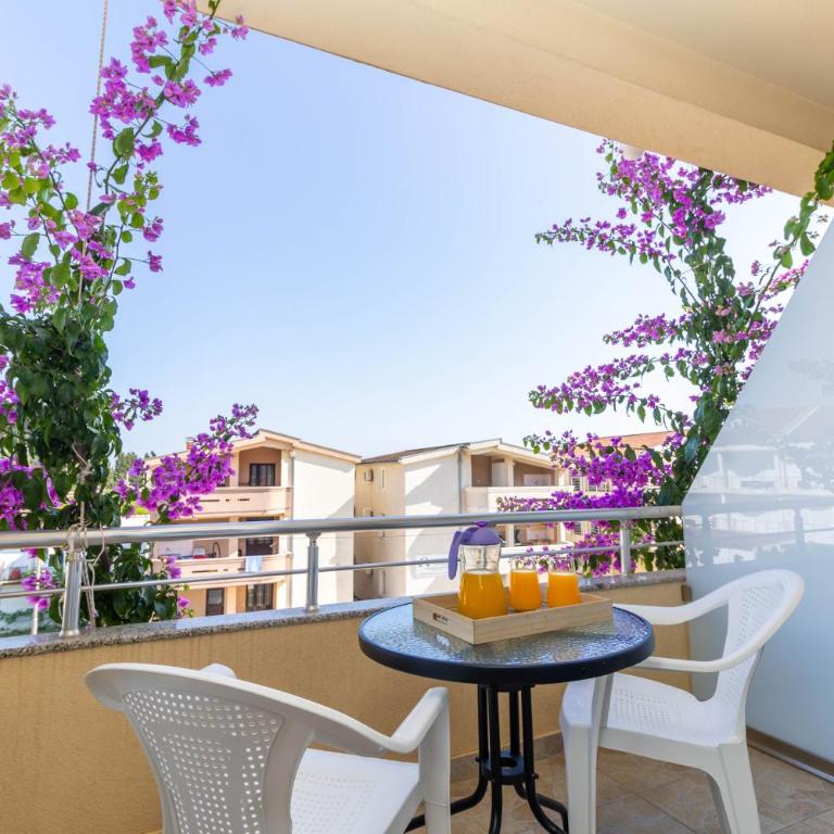 Apartments Asl - Studio with Balcony - 2