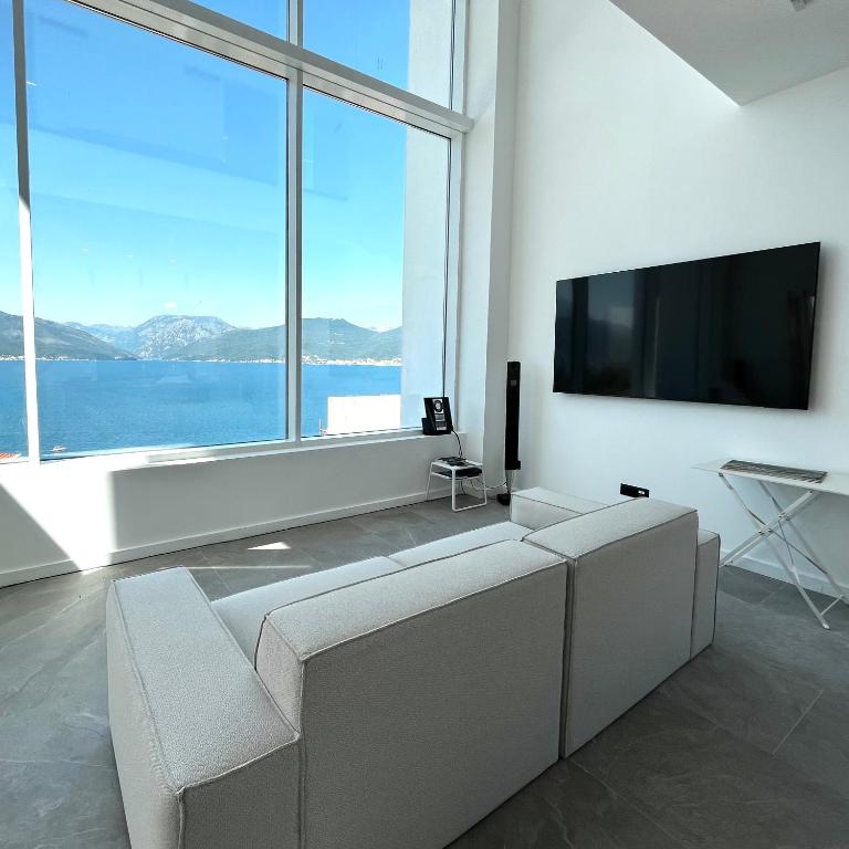 The Cube Luxury Experience, Boka Bay View, Tivat Kotor Bay, Duplex Pool & Terrace - Superior Villa - 24