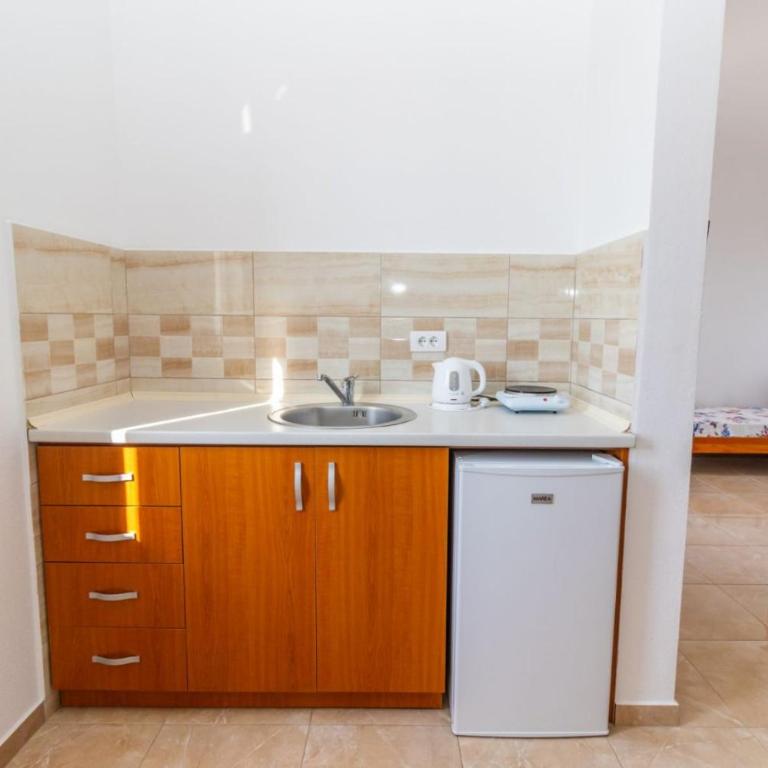 Apartments Asl - Two-Bedroom Deluxe Apartment with Balcony - 8