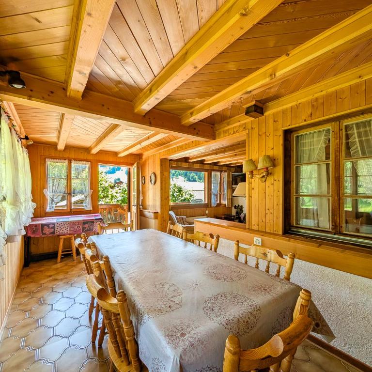 Grand chalet familial avec cheminée aux Diablerets - Chalet - 34