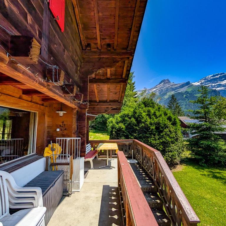 Grand chalet familial avec cheminée aux Diablerets - Chalet - 42
