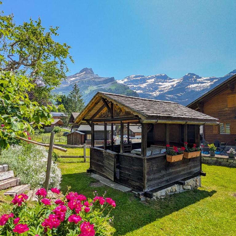 Grand chalet familial avec cheminée aux Diablerets - Chalet - 54