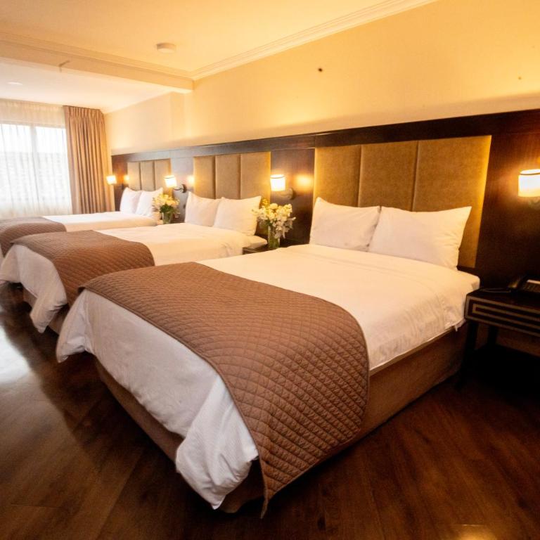 Quindeloma Art Hotel & Gallery - Deluxe Triple Room - 1