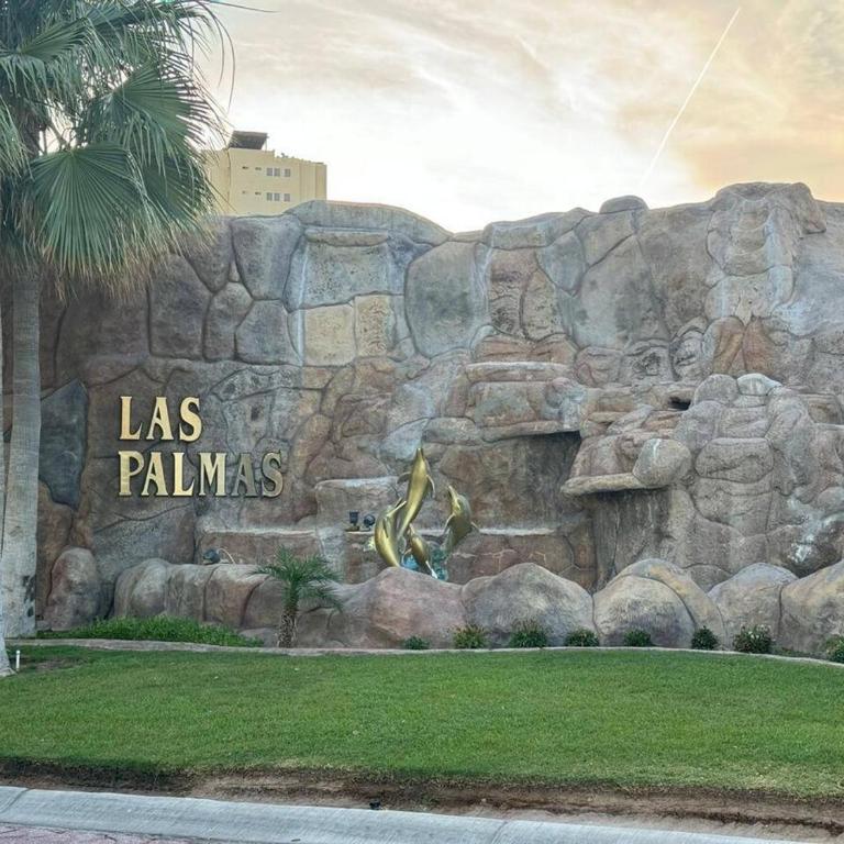 Beachfront Las Palmas D502 - Two-Bedroom Apartment - 31