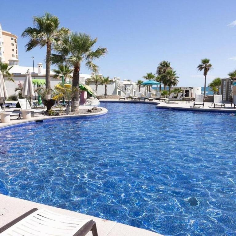 Beachfront Las Palmas D502 - Two-Bedroom Apartment - 34