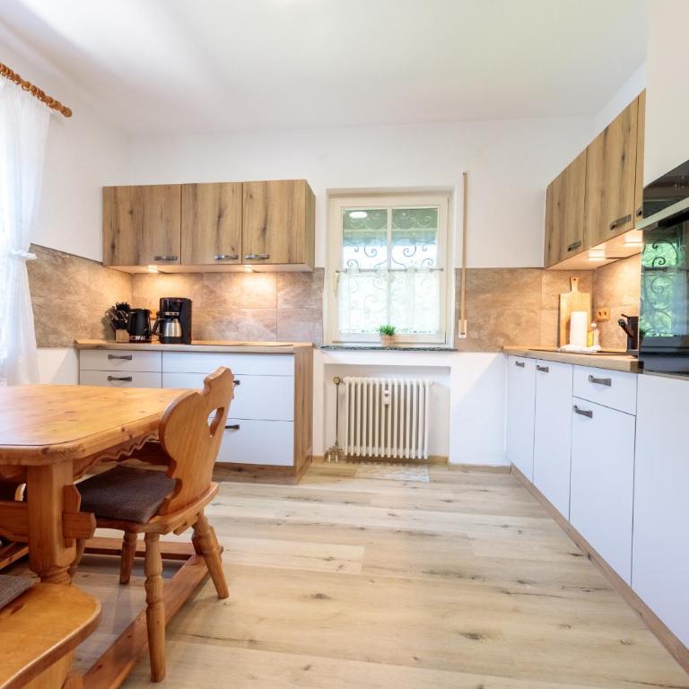 Alpspitzstubn - Ihr Wohlfühlort mit Bergpanorama - Apartment mit Balkon - 3
