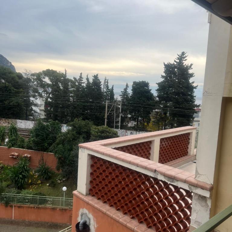 Cosy studio piscine eze bord de mer - Appartement - 9