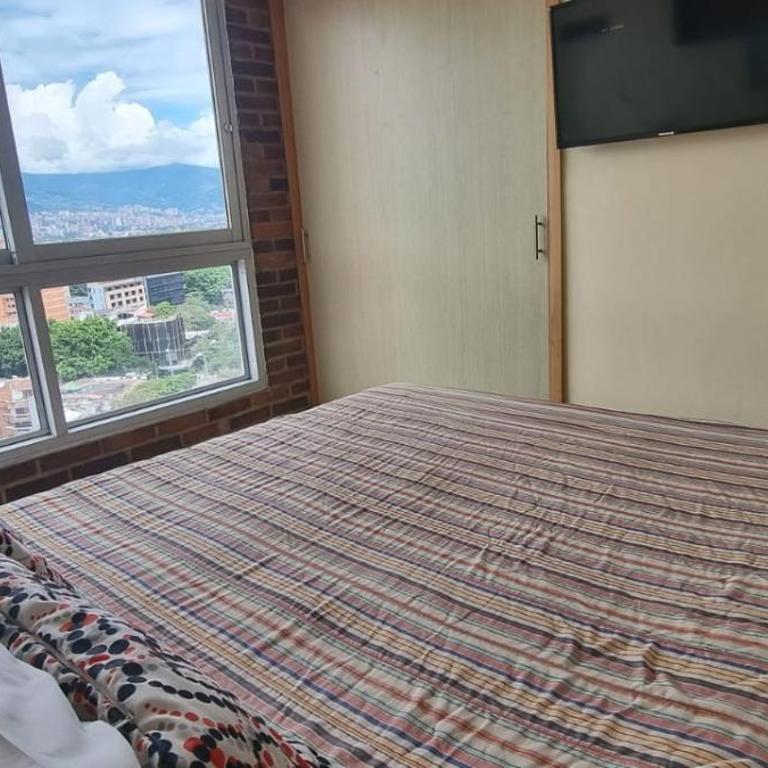 Laureles 16th floor stylish Spring City Treat - One-Bedroom Apartment - 11
