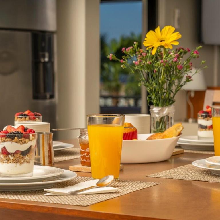 Cozy get away with an incredible Marina Bay view! - Apartamento de 2 dormitorios - 4