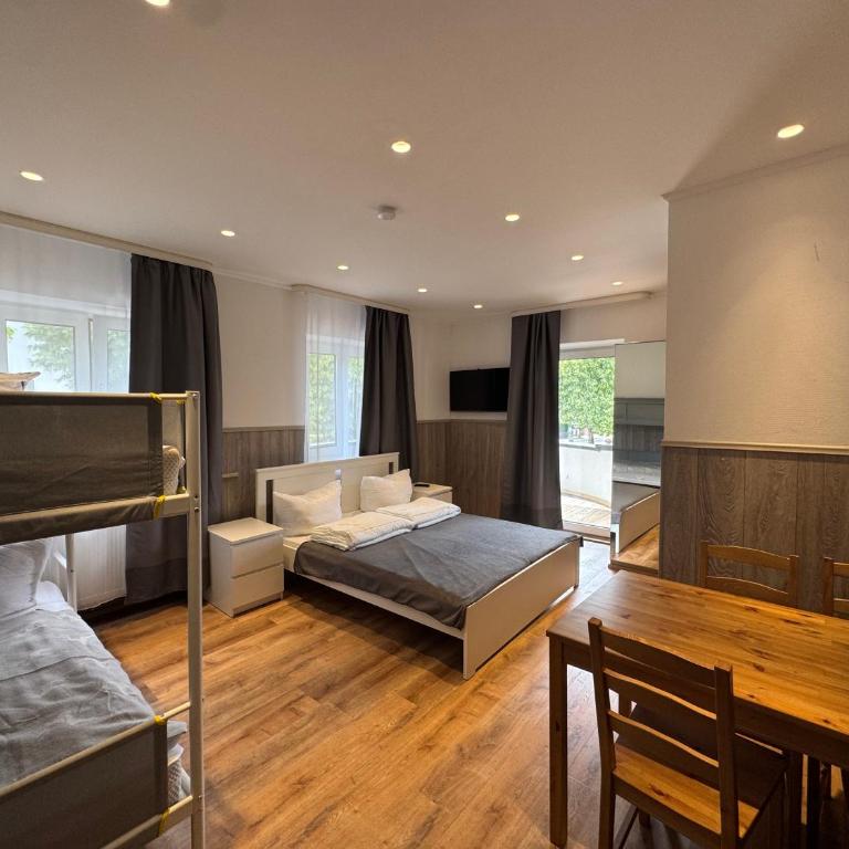 GG Self-Stay - Double or Twin Room with Balcony - 1