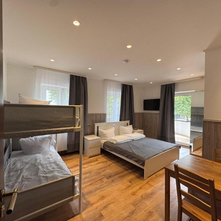 GG Self-Stay - Double or Twin Room with Balcony - 4
