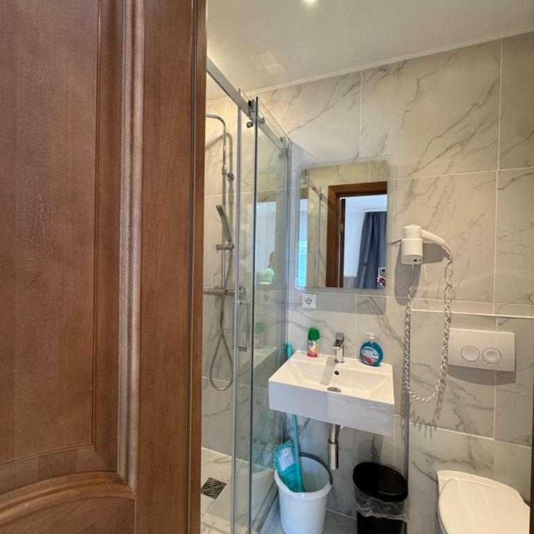 GG Self-Stay - Double or Twin Room with Balcony - 2
