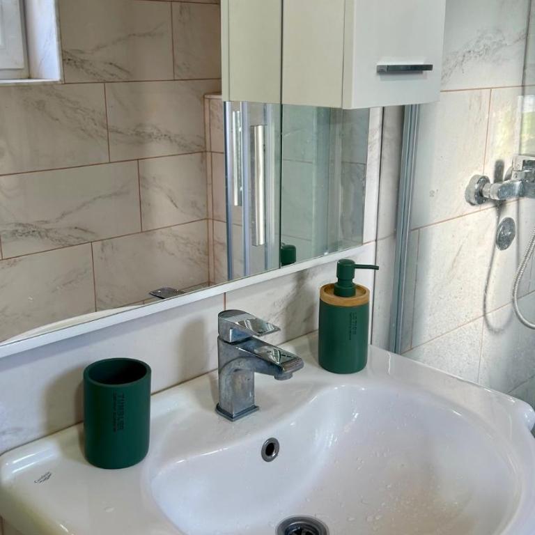 Bella Vista - Two-Bedroom House - 25