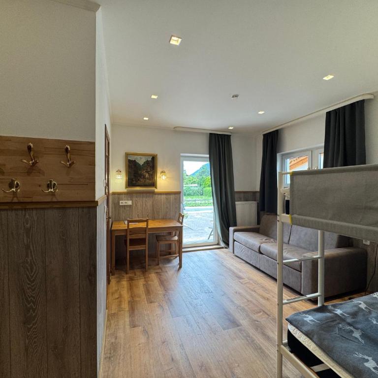 GG Self-Stay - Double or Twin Room with Private Bathroom - 1