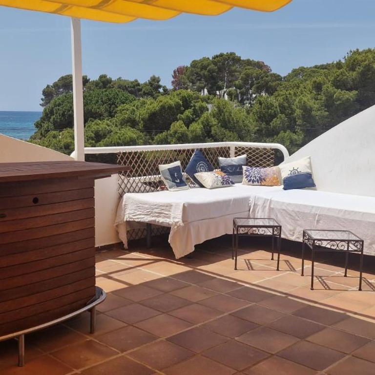 Beachfront Villa - Villa - 8