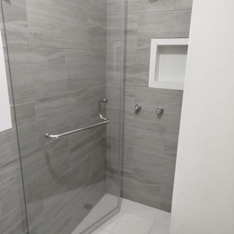 Casa moderna en Urb privada Seguridad 24h manta jaramijo - Three-Bedroom Vacation Home - 25