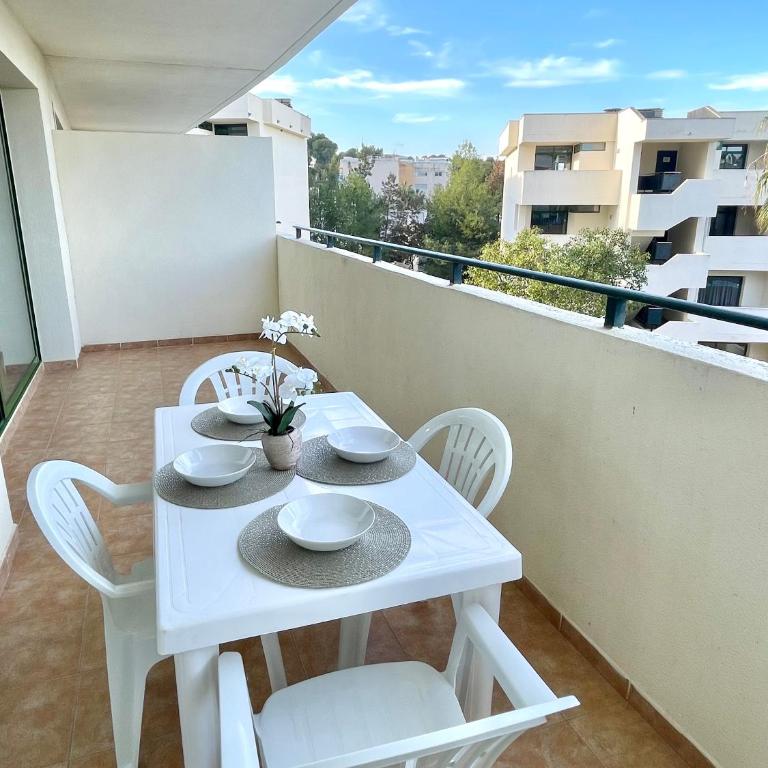ACOGEDOR APARTAMENTO CON VISTAS PISCINA - Apartment - 8