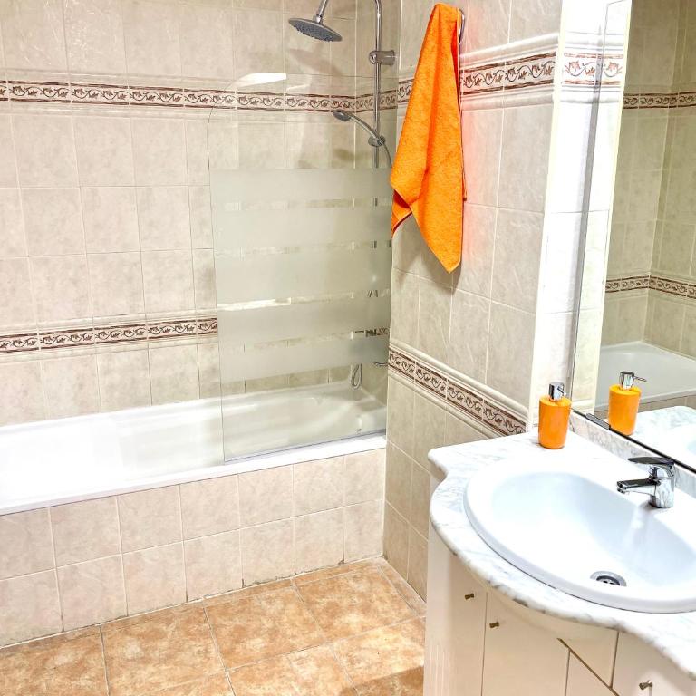 ACOGEDOR APARTAMENTO CON VISTAS PISCINA - Apartment - 24
