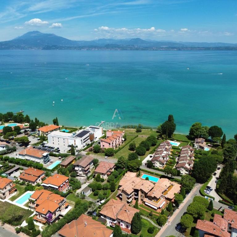 Achille Apartment - Comfort a 100m dal Lago - Appartamento con 2 Camere da Letto e Terrazza - 2