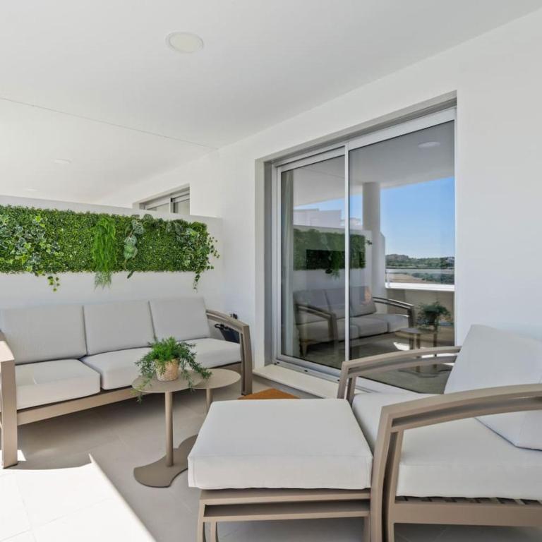 Elegant Apartment with Valley Views, Pool & Gym in Oceana Gardens - Apartamento - 23