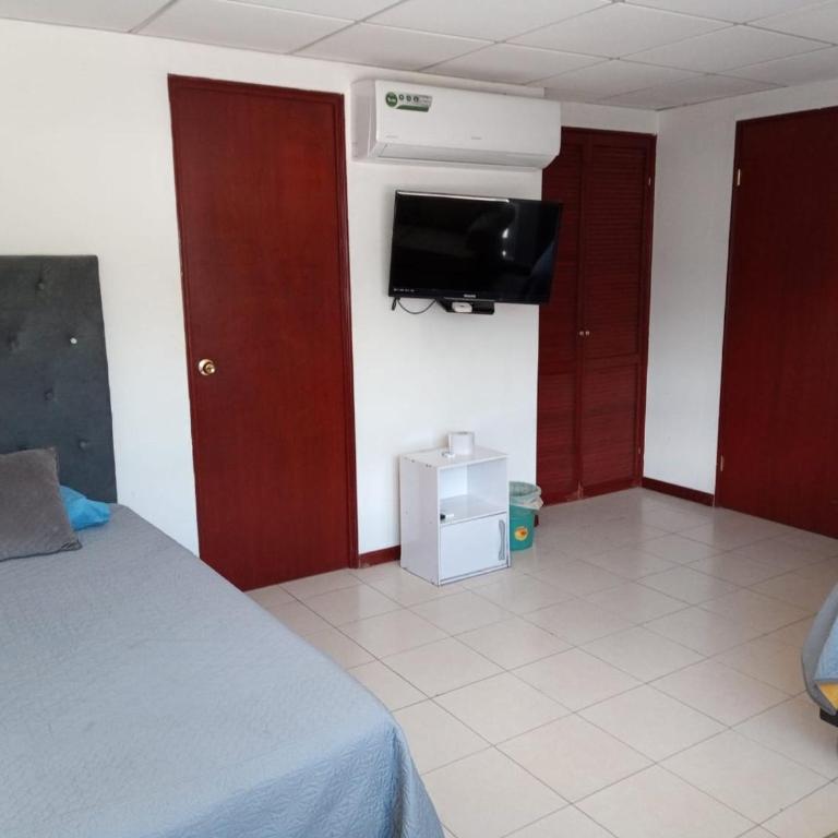Habitacion disponible en centro de Monterrey - Double or Twin Room - 5