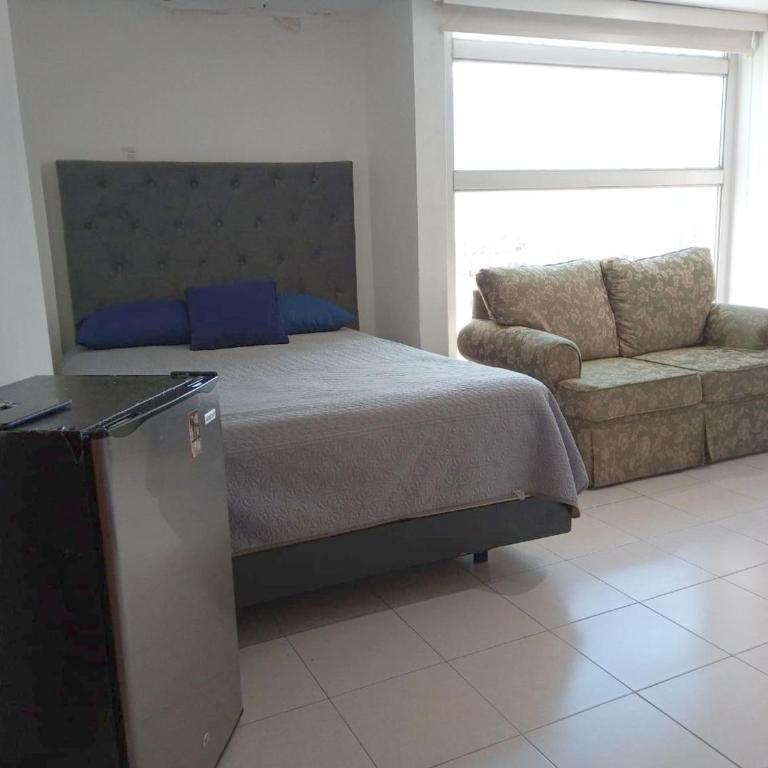 Habitacion disponible en centro de Monterrey - Double or Twin Room - 3