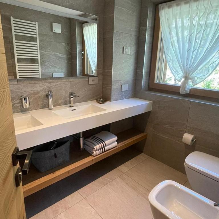 Chalet Imbosc'ché - 5 beautiful rooms in charming B&B - Camera King con Balcone - 4
